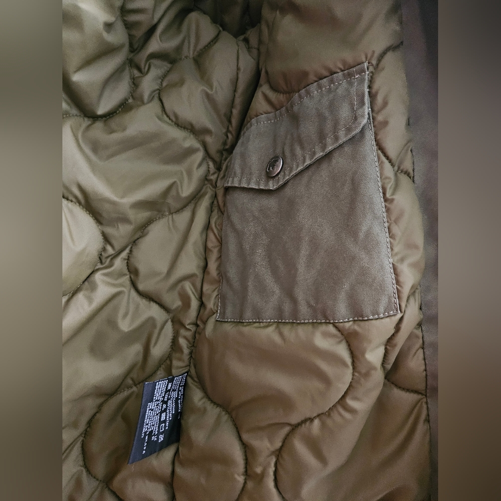 Canadian Green Hooded Parka Jacket - Picture 8 of 11